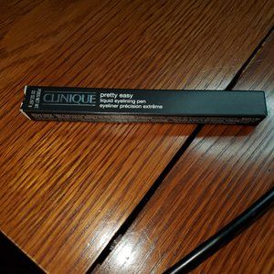 Clinique Pretty Easy Liquid Eyelining Pen New in Box 01 Black